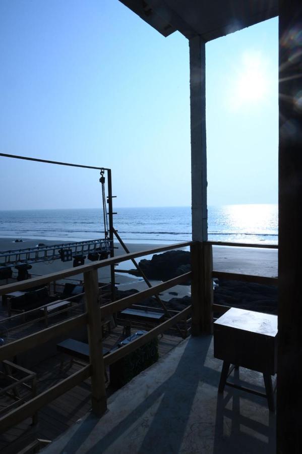 Ukiyo Beach Resort Mandrem Exterior photo